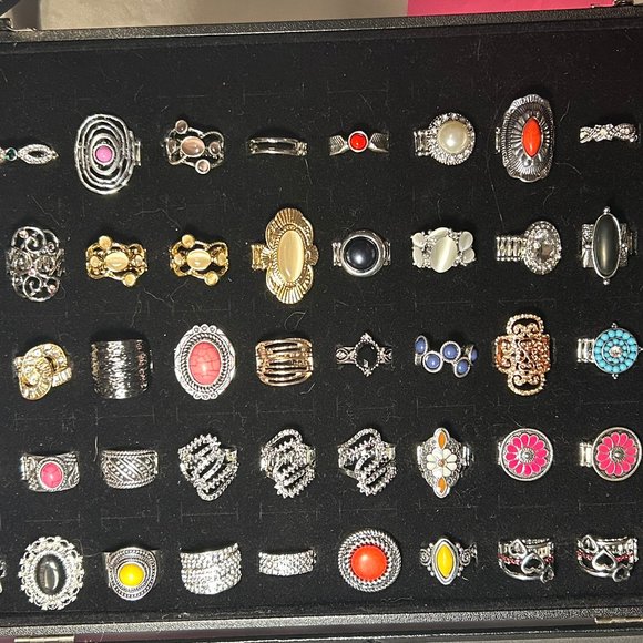 paparazzi | Jewelry | Paparazzi Rings Beautiful Styles Get 5 Random ...